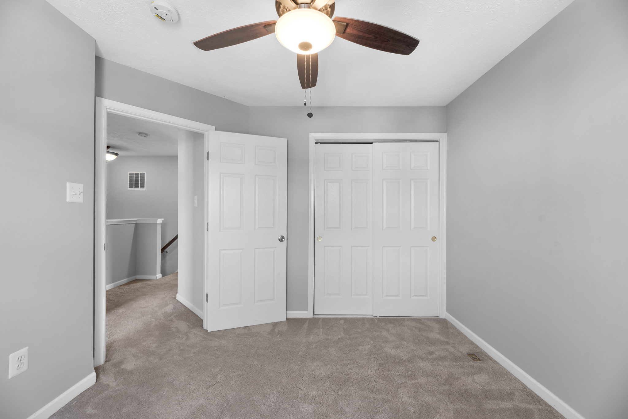 upper bedroom-11