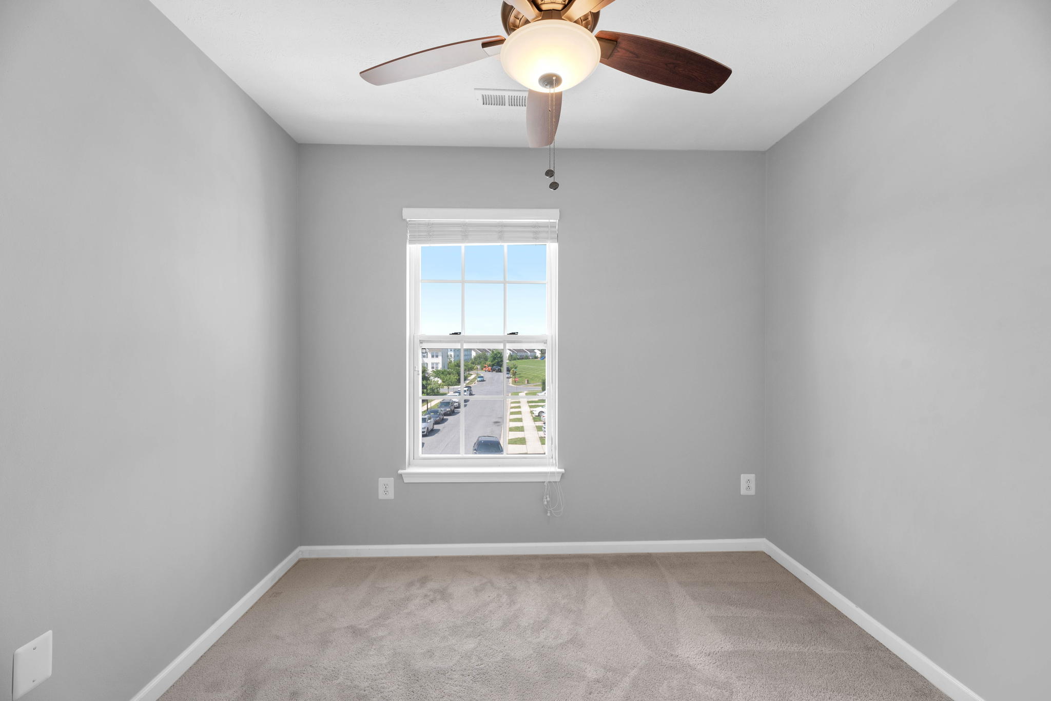 upper bedroom-13