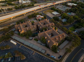  Photo 0