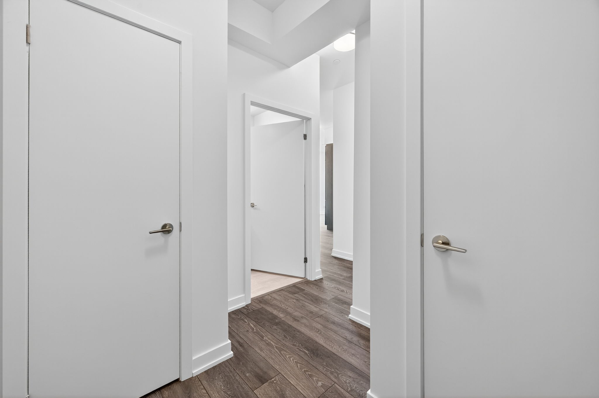 8888 Yonge St Unit 802 Richmond Hill, ON L4C 6Z1