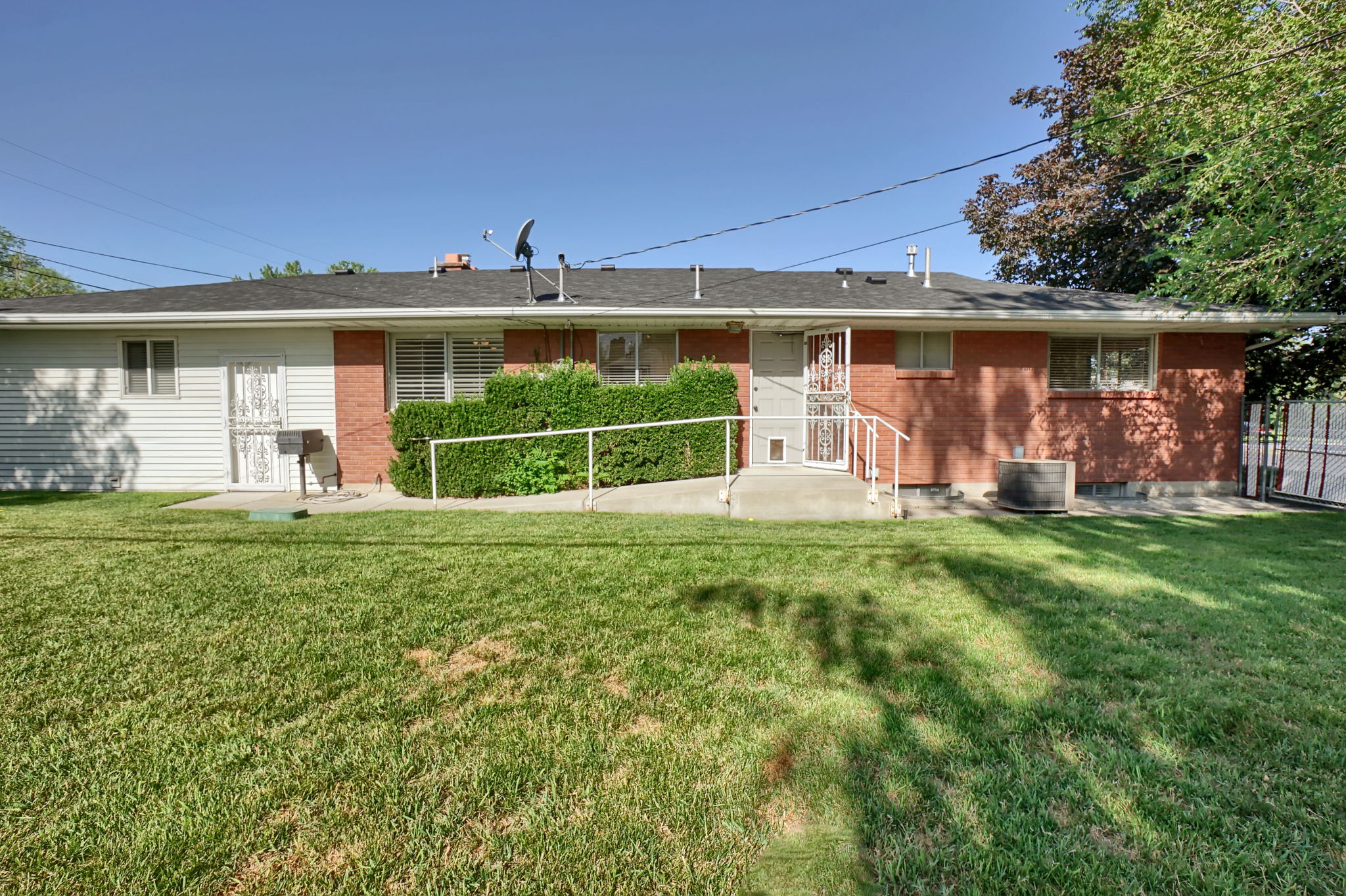  8895 S 540 E, Sandy, UT 84070, US