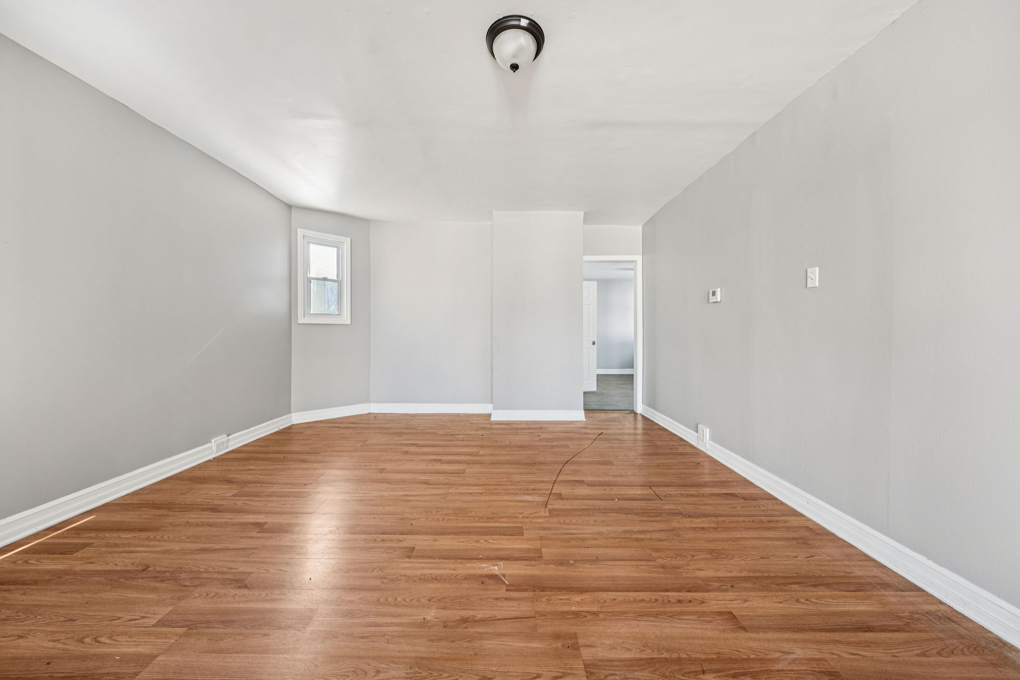 Albany St Unit 2 Second Floor-S0502-008