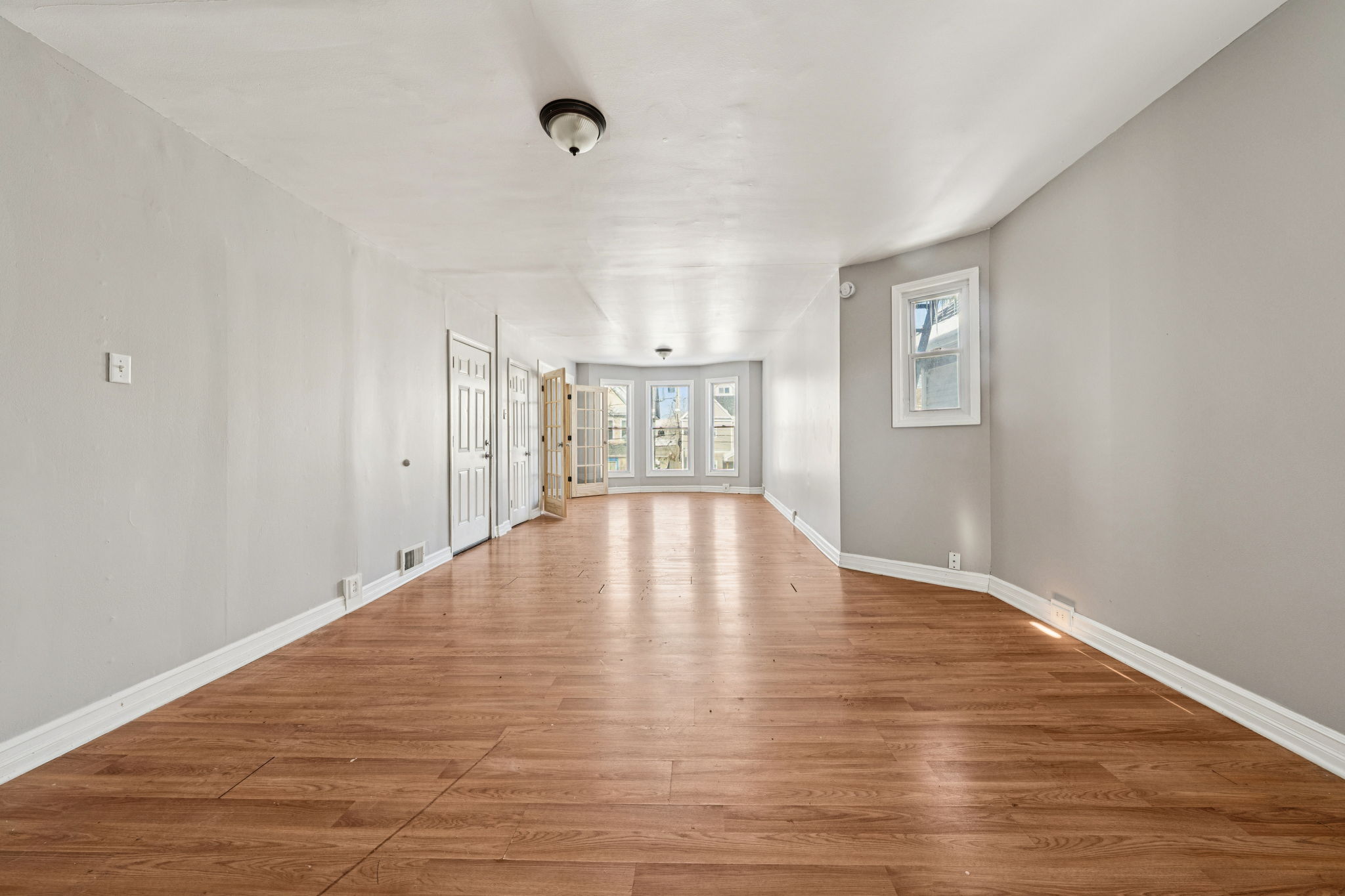 Albany St Unit 2 Second Floor-S0502-010