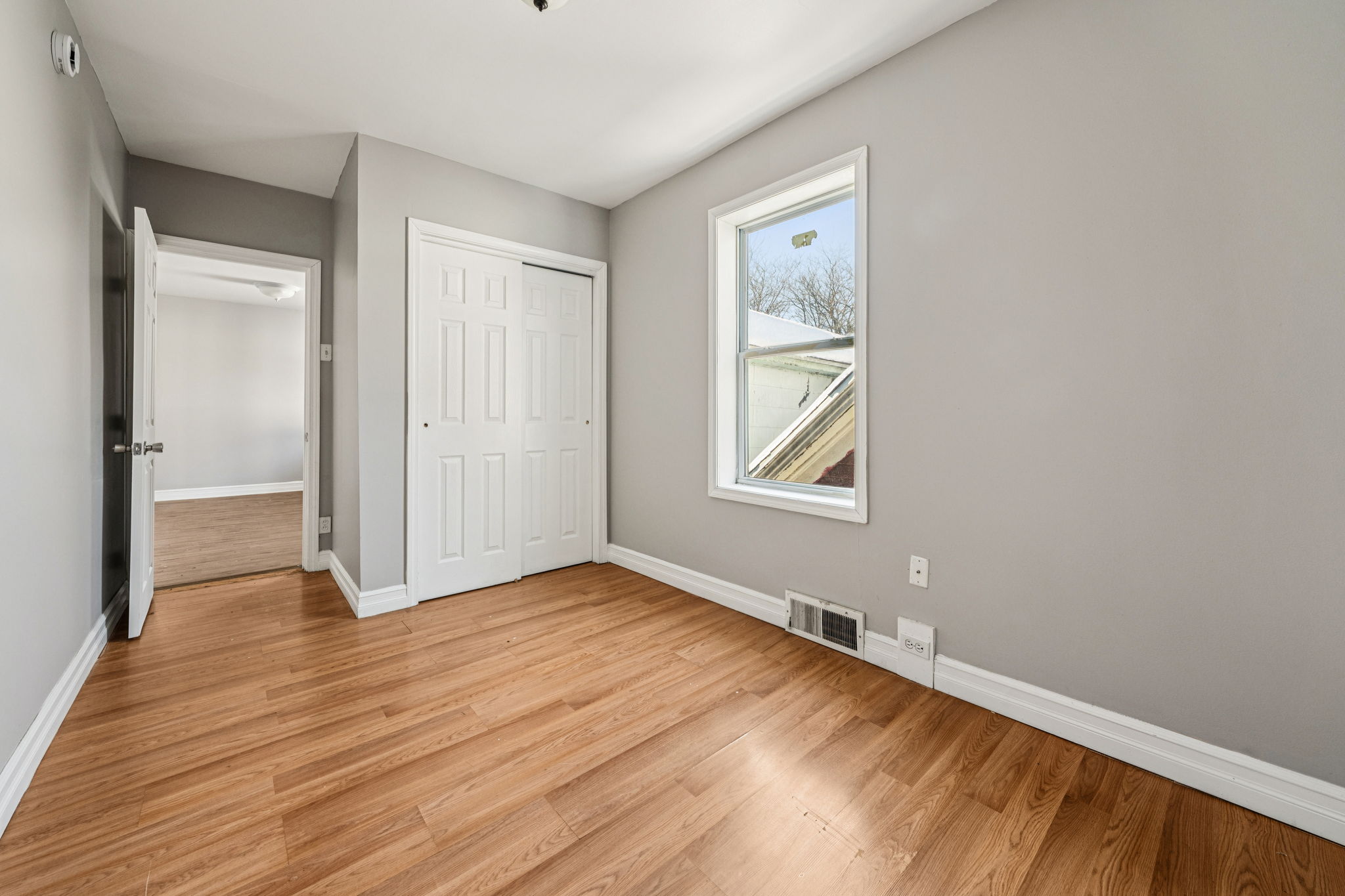 Albany St Unit 2 Second Floor-S0502-022