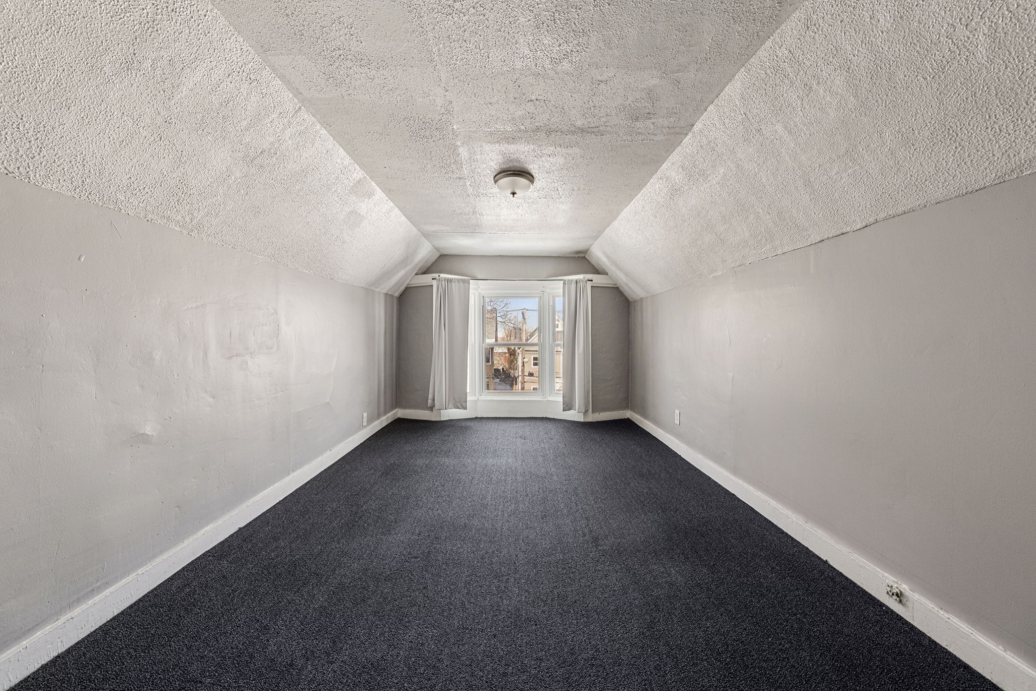 Albany St Unit 3 Third Floor-S0502-006