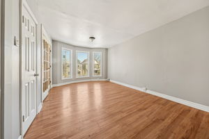 Albany St Unit 2 Second Floor-S0502-005