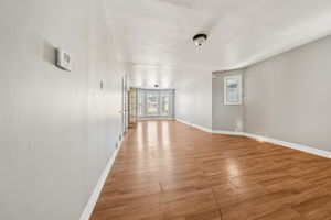 Albany St Unit 2 Second Floor-S0502-011