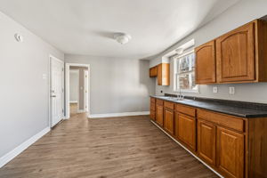 Albany St Unit 2 Second Floor-S0502-015