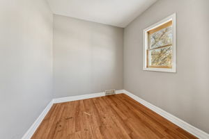 Albany St Unit 2 Second Floor-S0502-016