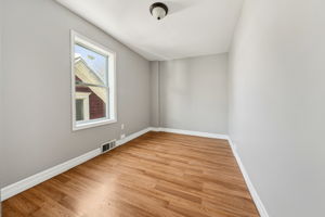 Albany St Unit 2 Second Floor-S0502-021