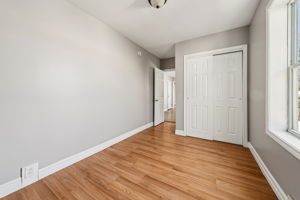 Albany St Unit 2 Second Floor-S0502-023