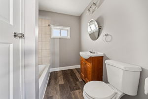 Albany St Unit 2 Second Floor-S0502-026