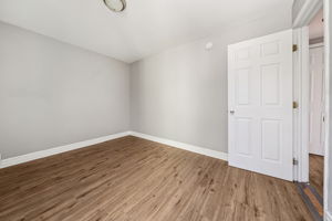 Albany St Unit 2 Second Floor-S0502-034