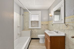  Photo 24