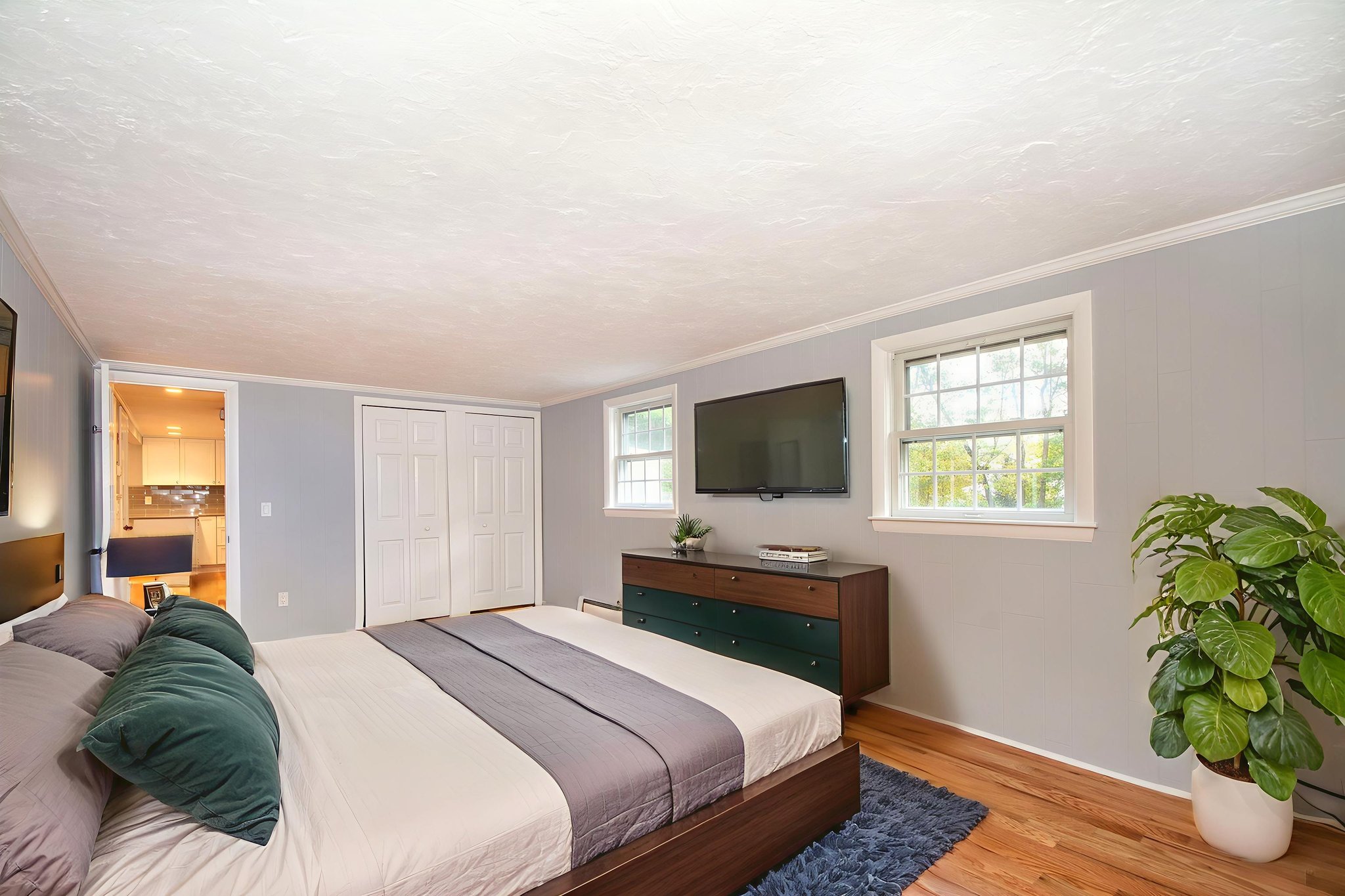 DSC_4451_HR virtually staged.jpeg