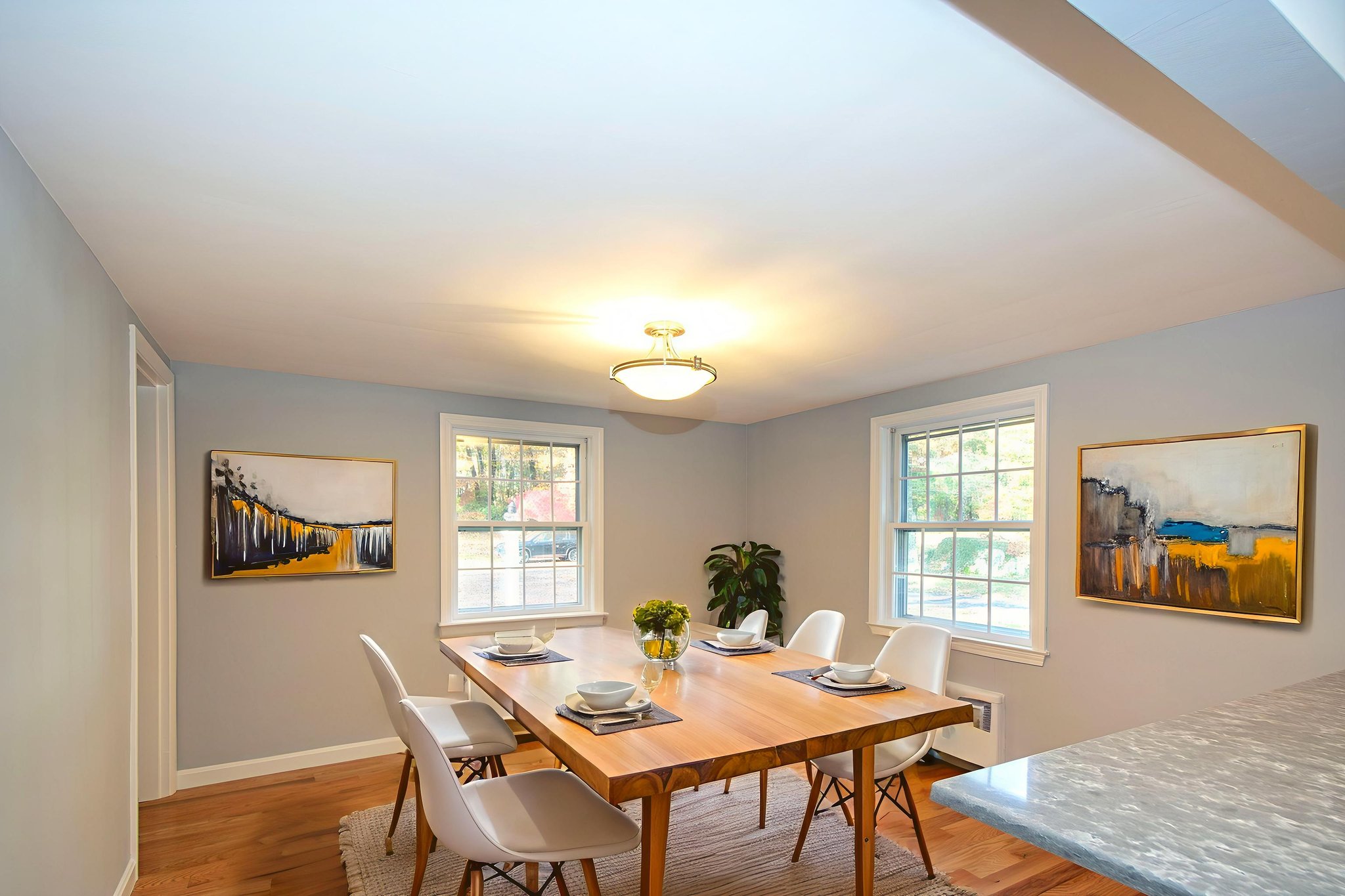 DSC_4467_HR virtually staged.jpeg