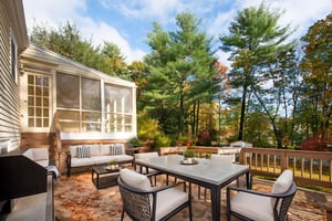 DSC_4421_HR virtually staged.jpeg