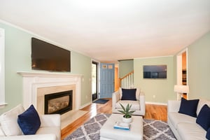 DSC_4447_HR virtually staged.jpeg