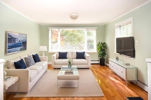 DSC_4444_HR virtually staged.jpeg