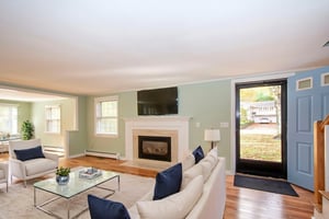 DSC_4457_HR virtually staged.jpeg