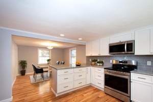 DSC_4465_HR virtually staged.jpeg