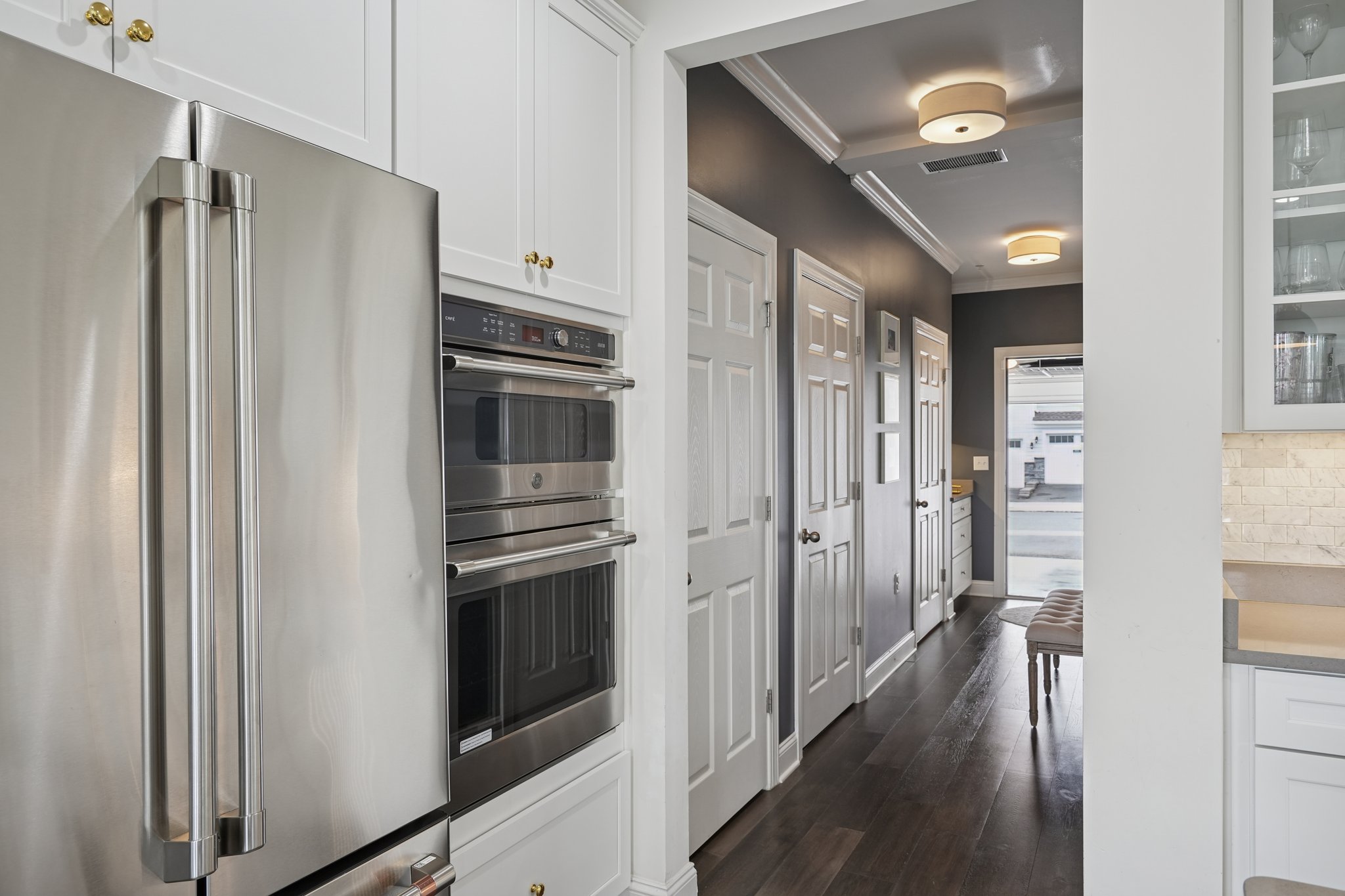 Direct from garage to home. Who doesn’t love level access straight into the main living floor? The garage has a universal Electric Vehicle/EV charger.