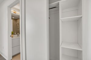 31_primary bedroom-6