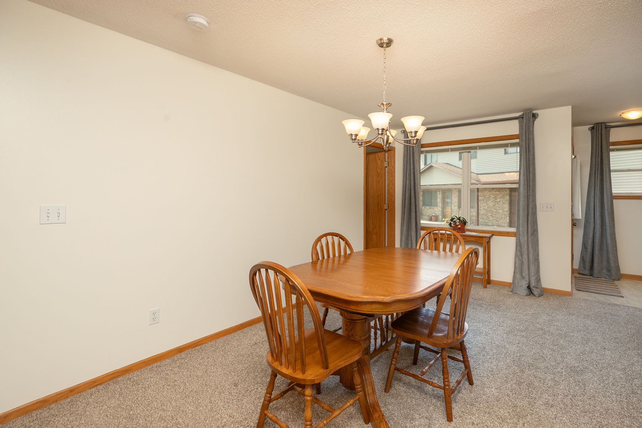 10-Dining Room