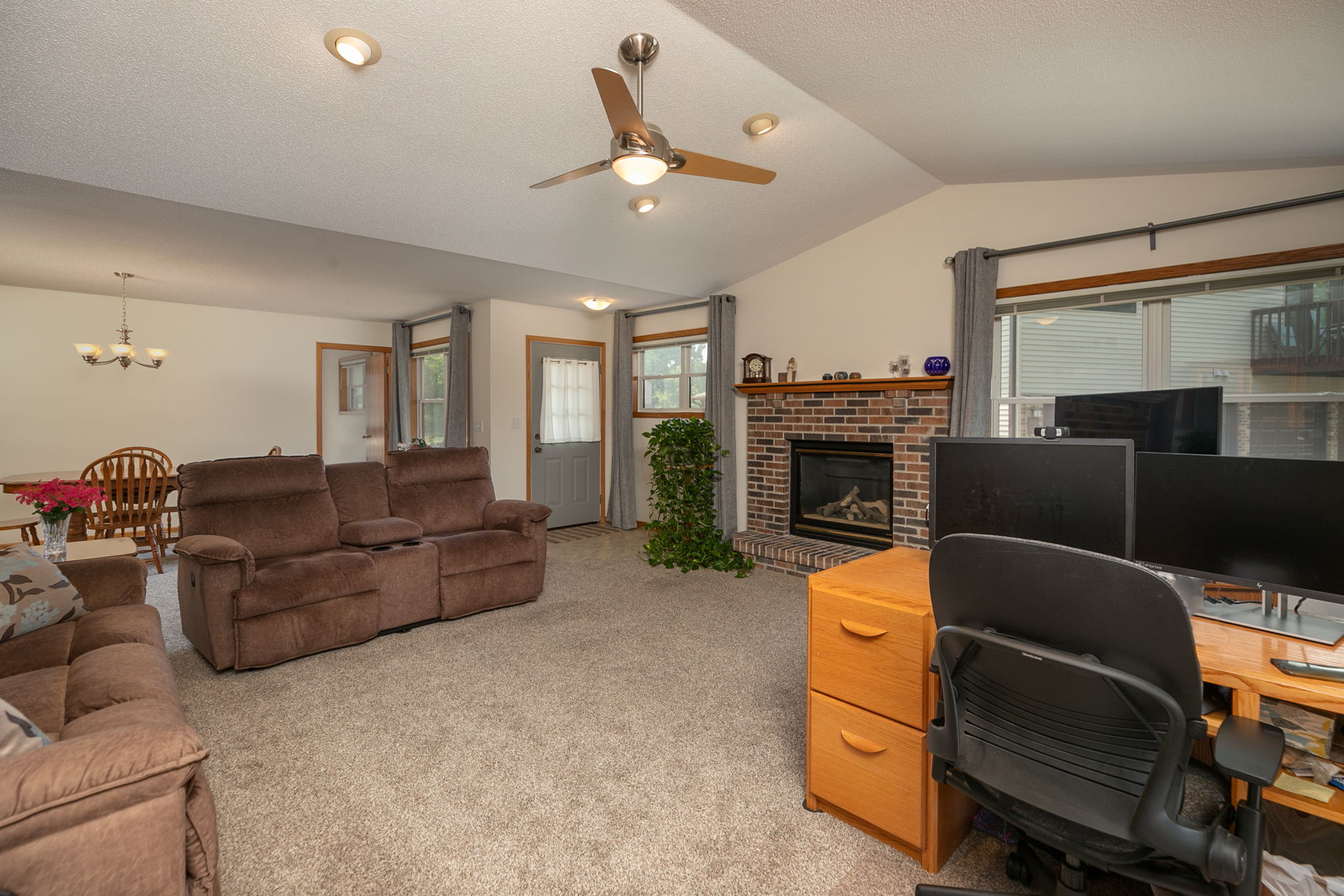 06-Living Room