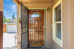 006_ 89 Hatton Ave