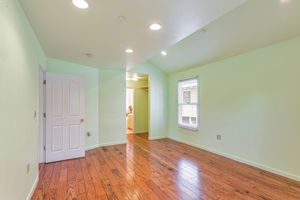 021_ 89 Hatton Ave