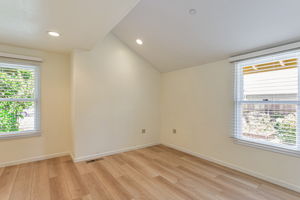 024_ 89 Hatton Ave