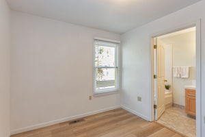 034_ 89 Hatton Ave
