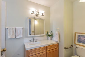 040_ 89 Hatton Ave