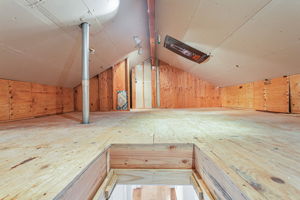 042_ 89 Hatton Ave