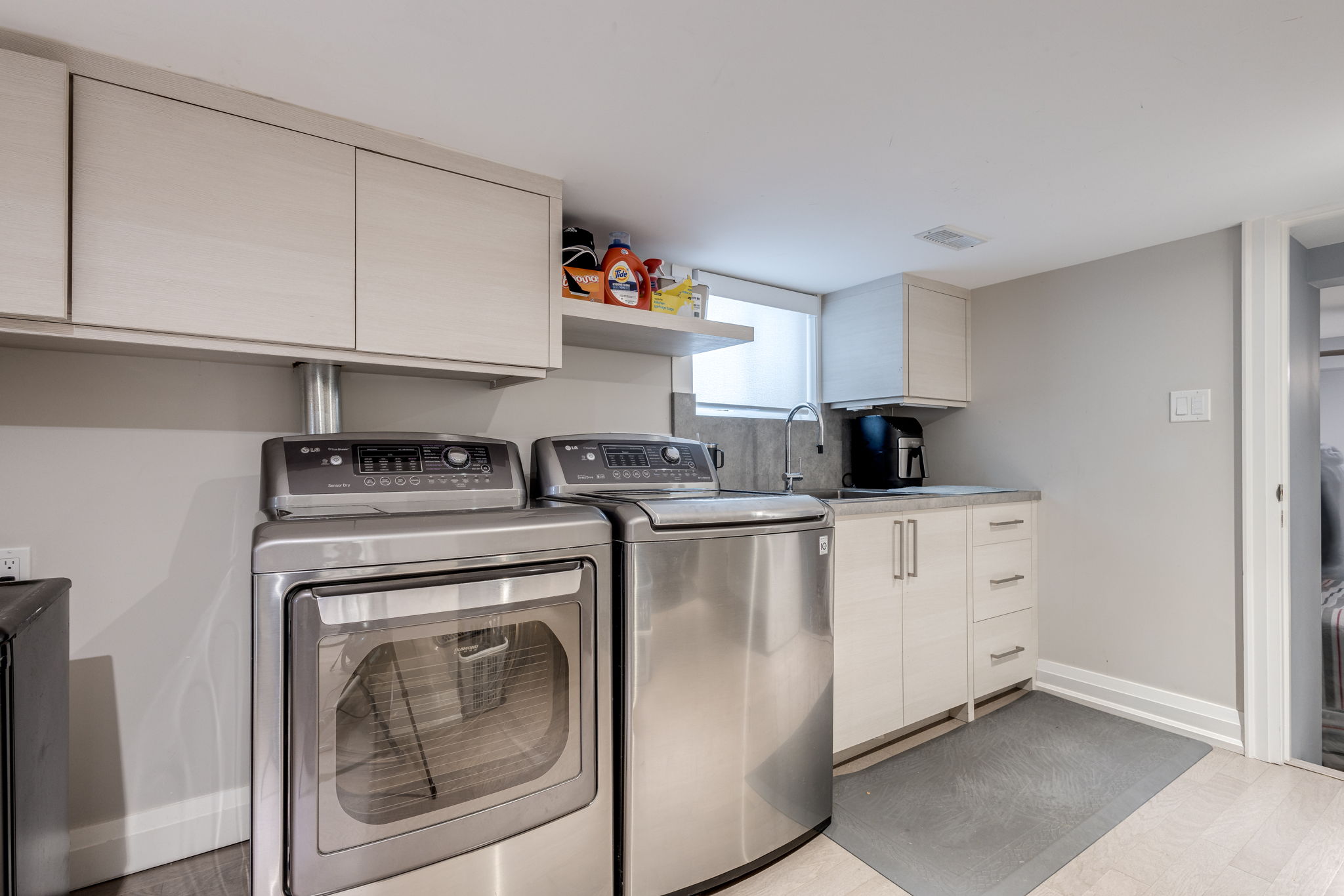 Toronto property showcase — delivered property photograph 34