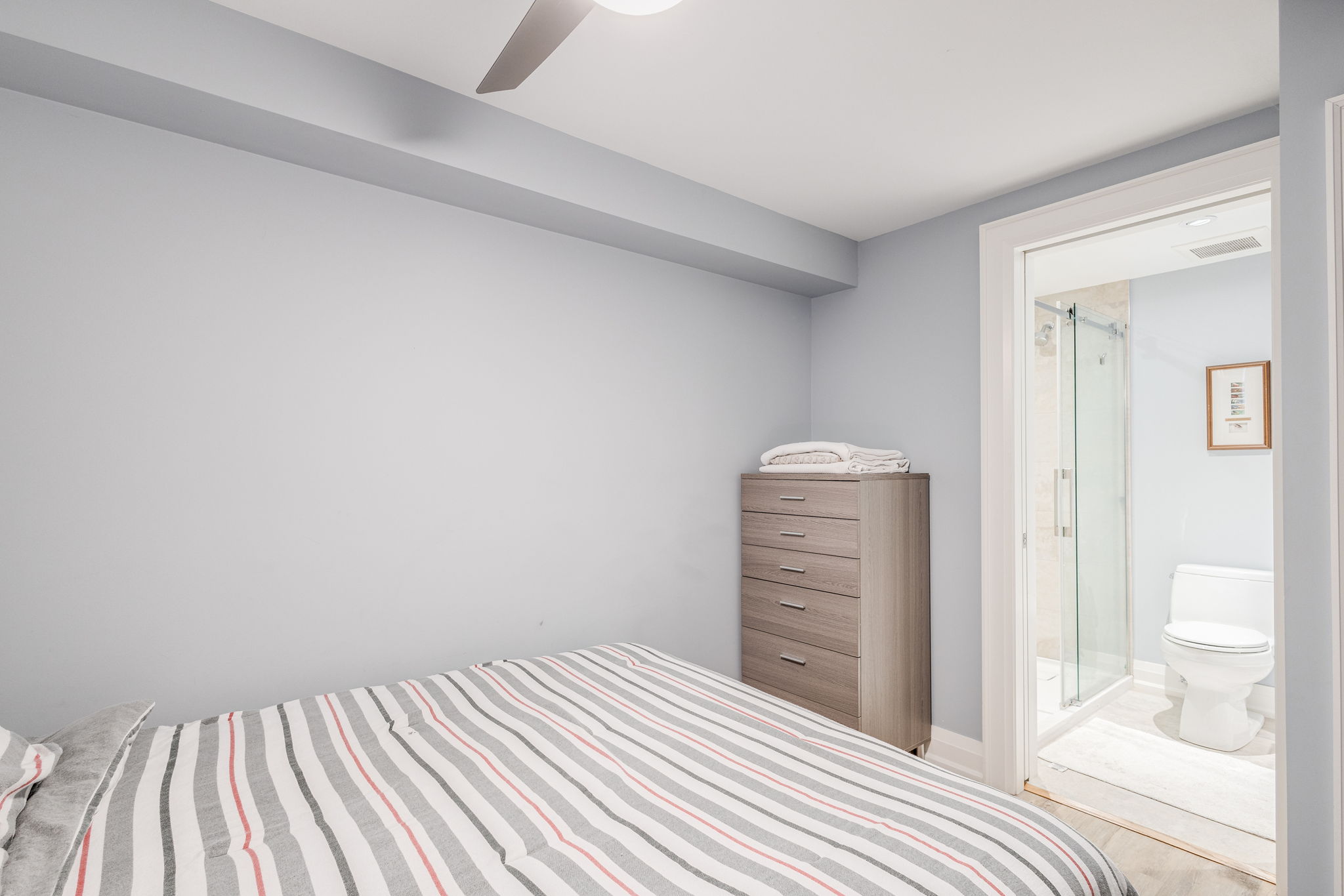 Toronto property showcase — delivered property photograph 39