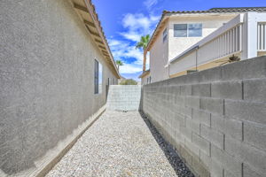  Photo 49