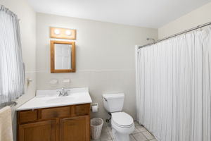  Photo 48