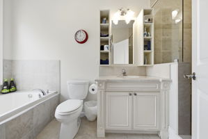  Photo 24
