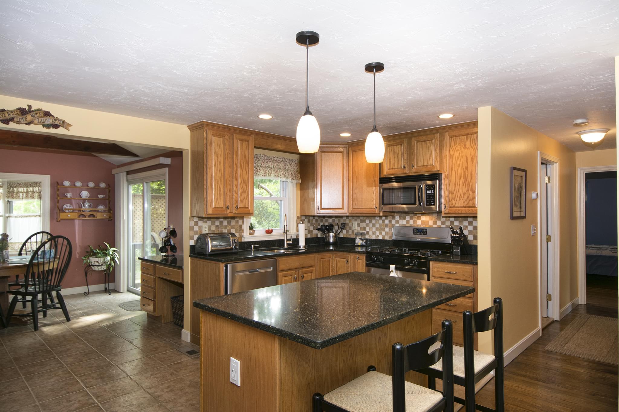  89 Washington Terrace, Whitman, MA 02382, US Photo 17