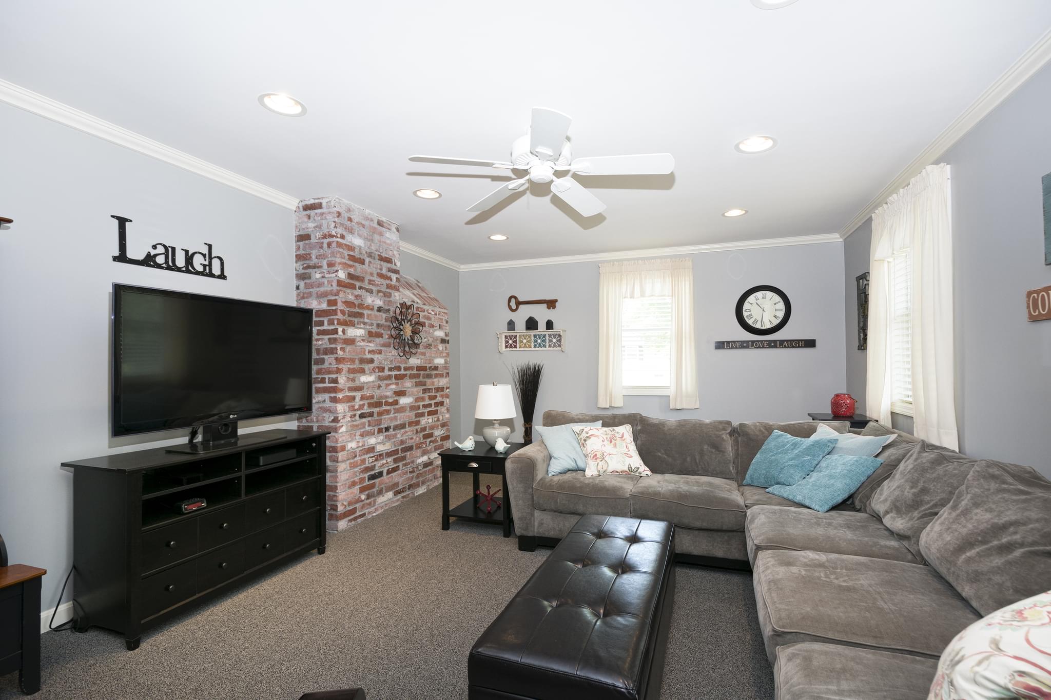  89 Washington Terrace, Whitman, MA 02382, US Photo 32