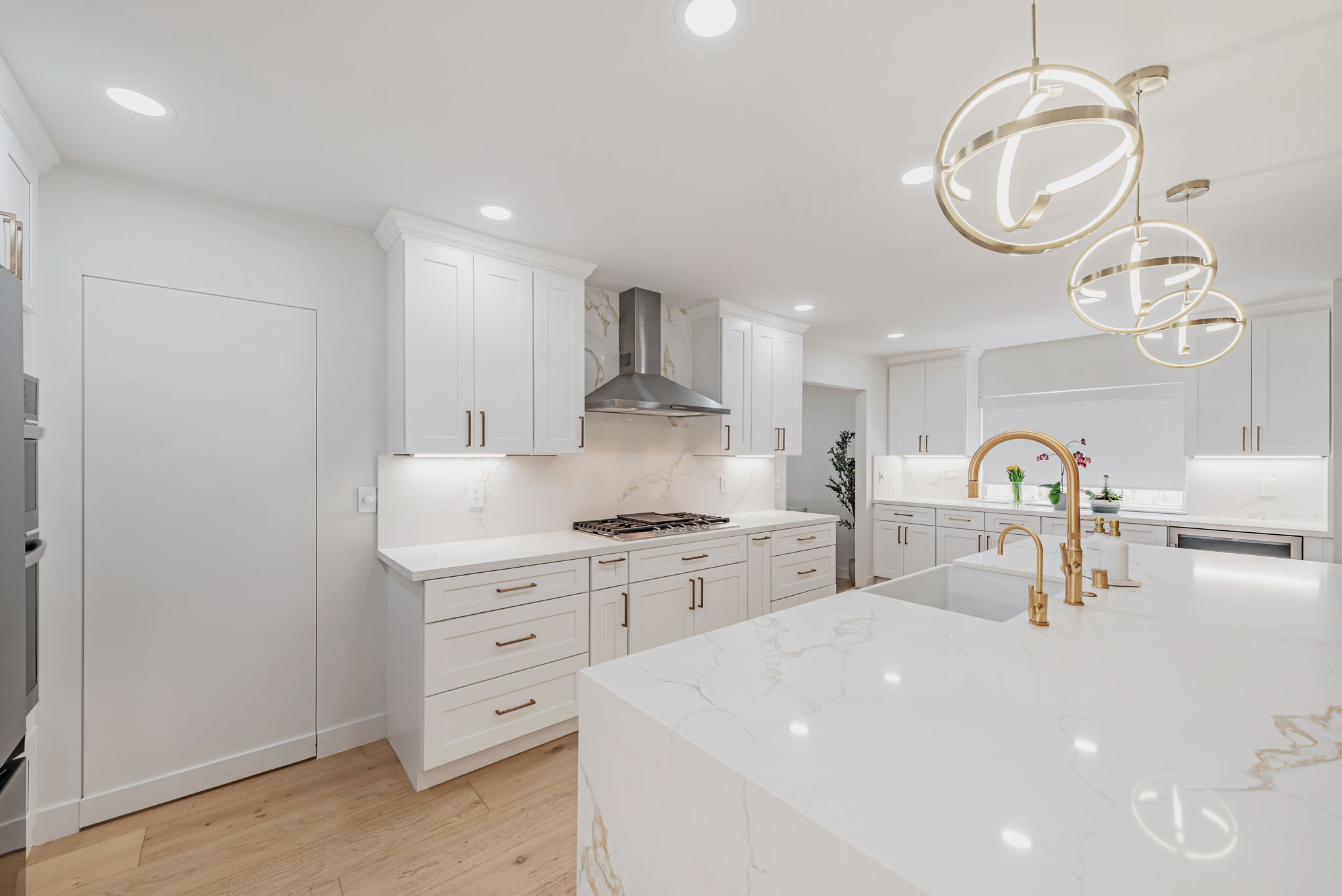 015_890 Wainwright Dr
