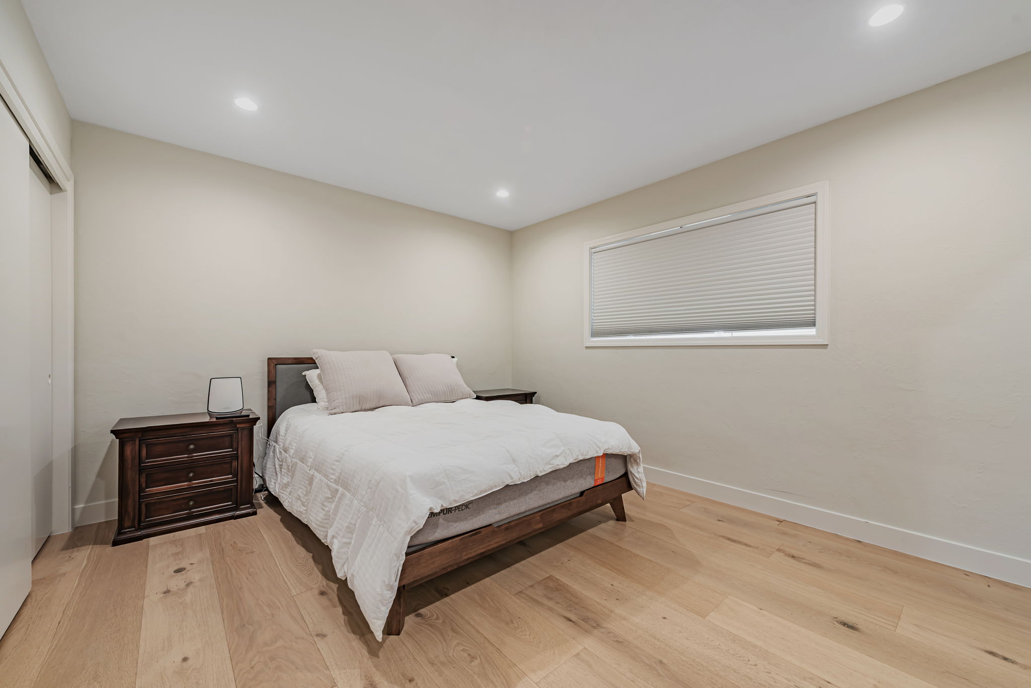 027_890 Wainwright Dr