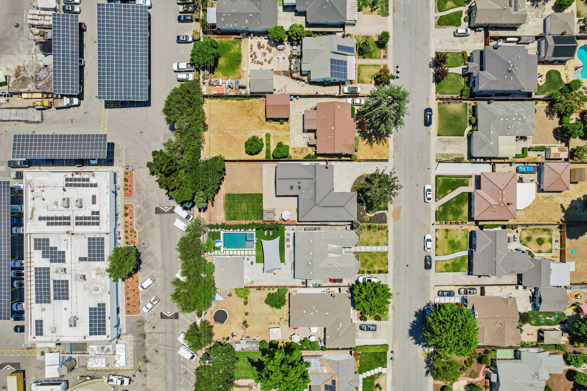 009_AERIAL_ 890 Wainwright Dr