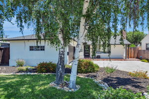 001_890 Wainwright Dr