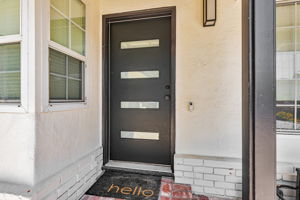 005_890 Wainwright Dr