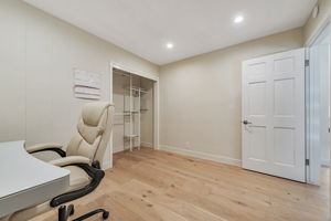 024_890 Wainwright Dr