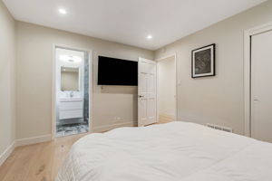 029_890 Wainwright Dr