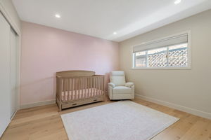 031_890 Wainwright Dr